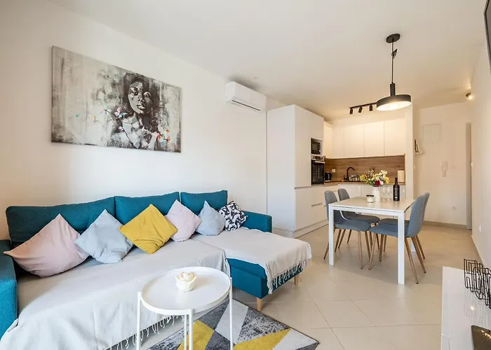 Apartment Cosy Terrano -free Private Parking