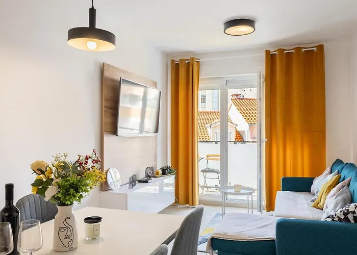 Cosy Terrano -free Private Parking Apartment *