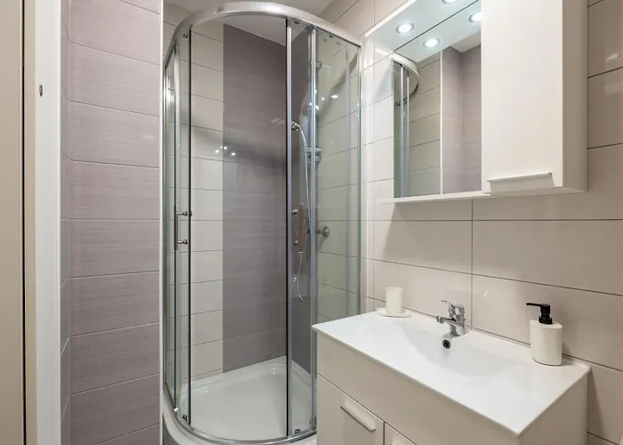 Cosy Terrano -free Private Parking