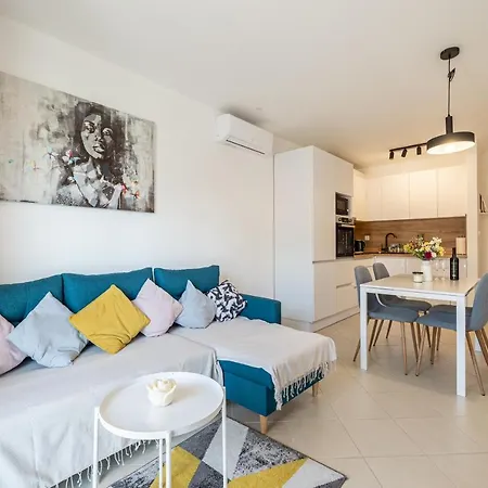 Apartment Cosy Terrano -free Private Parking